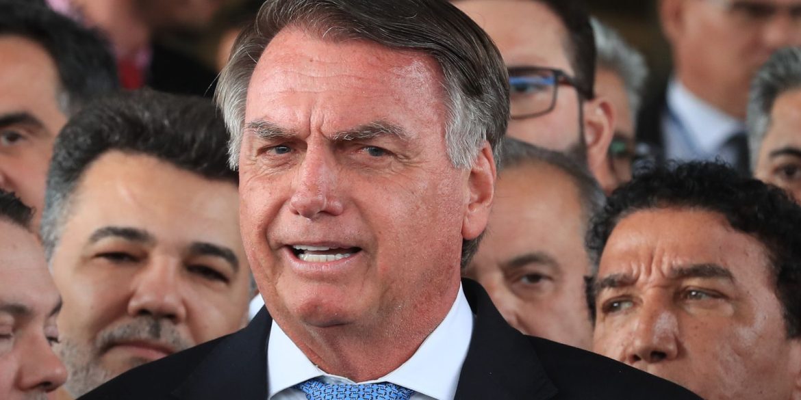 bolsonaro-nega-tentativa-de-fuga-e-pede-revogacao-da-prisao-domiciliar bolsonaro-nega-tentativa-de-fuga-e-pede-revogacao-da-prisao-domiciliar