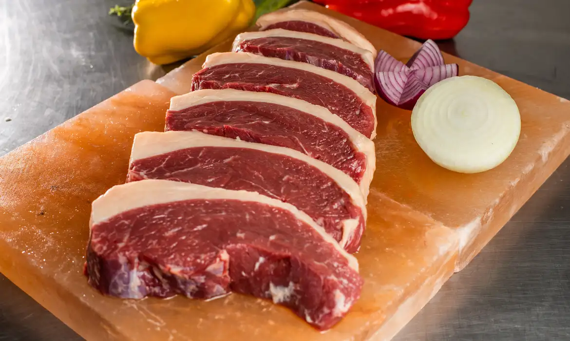 nao-sobrou-carne:-preco-da-proteina-sobe-mais-de-20%,-mesmo-com-queda-nas-exportacoes nao-sobrou-carne:-preco-da-proteina-sobe-mais-de-20%,-mesmo-com-queda-nas-exportacoes