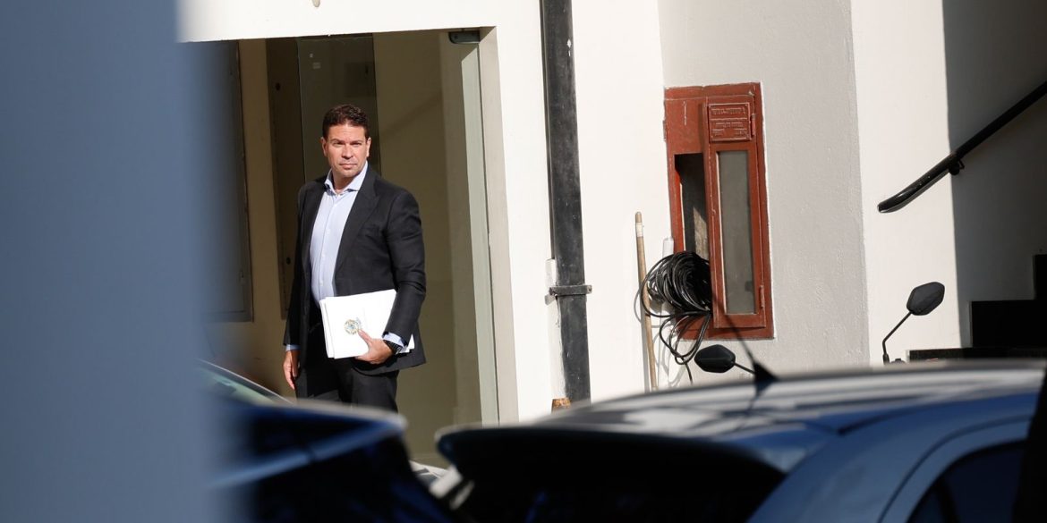 fux-pede-suspensao-de-todo-processo-sobre-golpe-contra-ramagem fux-pede-suspensao-de-todo-processo-sobre-golpe-contra-ramagem