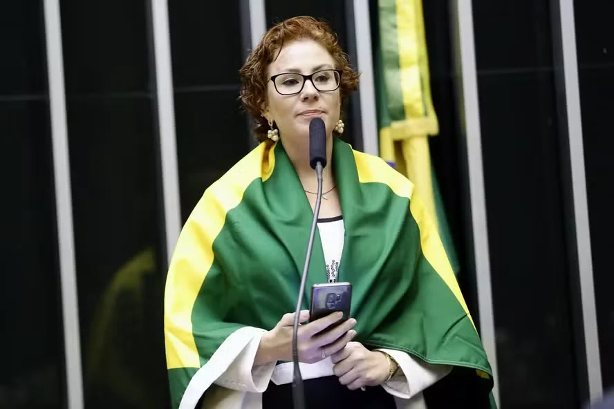 zambelli-participa-de-audiencia-que-analisa-perda-do-seu-mandato-na-camara-por-video zambelli-participa-de-audiencia-que-analisa-perda-do-seu-mandato-na-camara-por-video