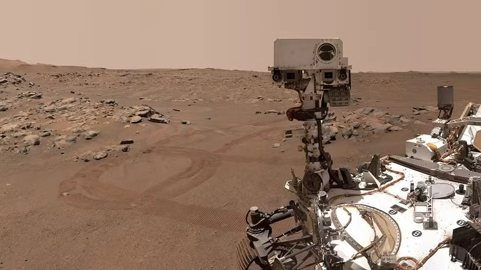 misterios-em-marte:-rover-da-nasa-acha-indicios-de-vida-microscopica-em-rocha misterios-em-marte:-rover-da-nasa-acha-indicios-de-vida-microscopica-em-rocha