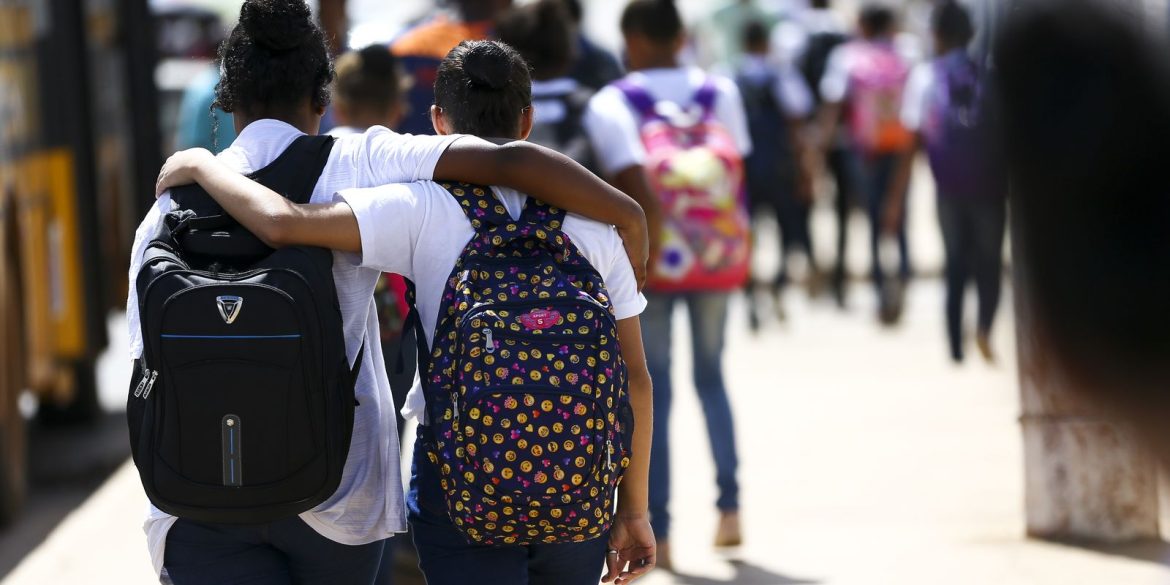 adolescentes-tem-ate-dezembro-para-se-vacinar-contra-hpv adolescentes-tem-ate-dezembro-para-se-vacinar-contra-hpv