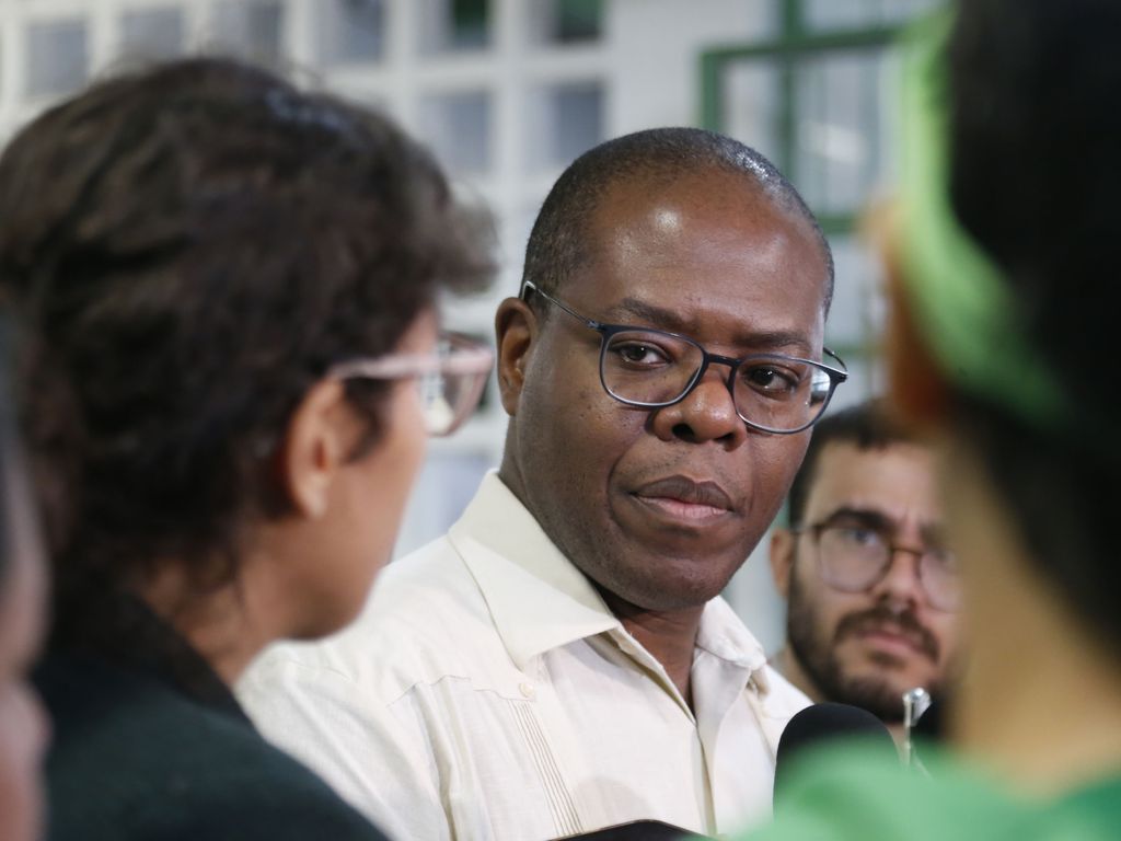 caso-silvio-almeida-completa-um-ano-sem-conclusao-sobre-suposto-assedio-a-ministra caso-silvio-almeida-completa-um-ano-sem-conclusao-sobre-suposto-assedio-a-ministra