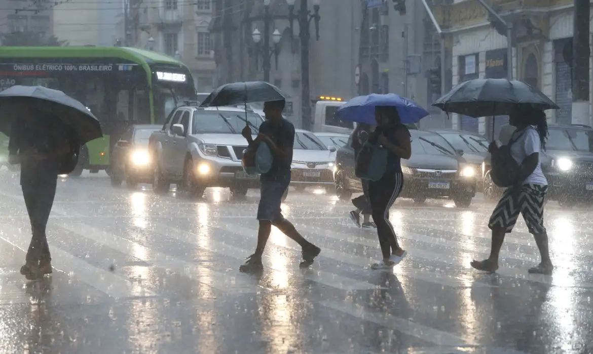 previsao-do-tempo:-chuva-no-sul-e-calor-intenso-no-centro-oeste-e-norte previsao-do-tempo:-chuva-no-sul-e-calor-intenso-no-centro-oeste-e-norte