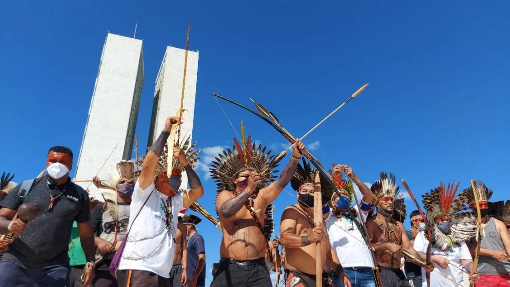 com-atencoes-em-bolsonaro,-congresso-avanca-com-anistia-e-garimpo-em-terra-indigena com-atencoes-em-bolsonaro,-congresso-avanca-com-anistia-e-garimpo-em-terra-indigena