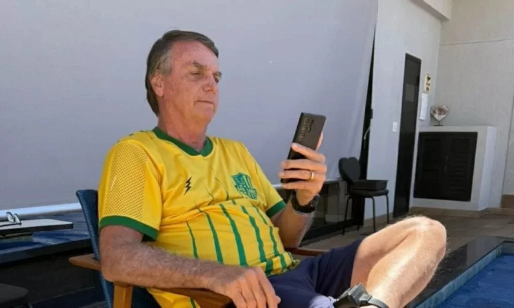 prisao-de-bolsonaro-tem-apoio-de-50%-e-oposicao-de-43%,-aponta-datafolha prisao-de-bolsonaro-tem-apoio-de-50%-e-oposicao-de-43%,-aponta-datafolha