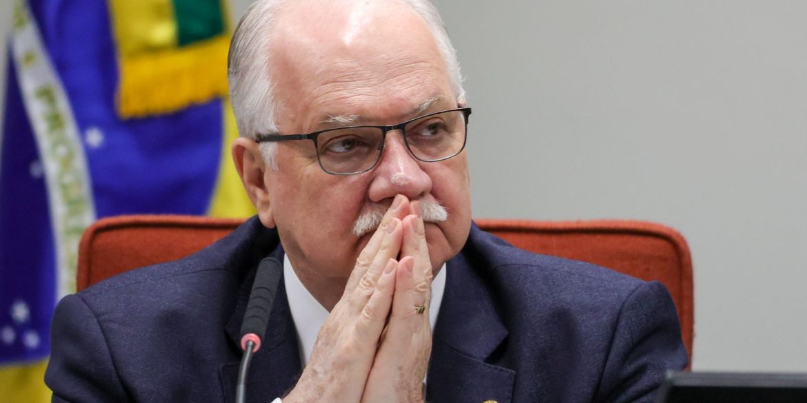 filha-de-fachin-e-alvo-de-agressoes-em-universidade-em-curitiba filha-de-fachin-e-alvo-de-agressoes-em-universidade-em-curitiba
