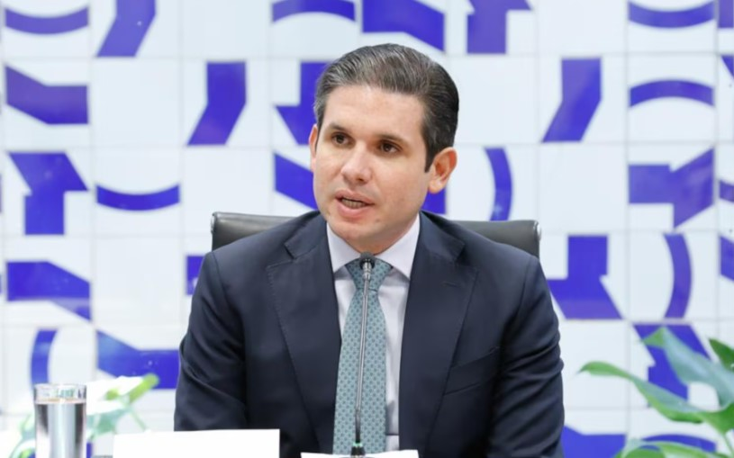 hugo-motta-confirma-a-lideres-que-vai-pautar-anistia hugo-motta-confirma-a-lideres-que-vai-pautar-anistia