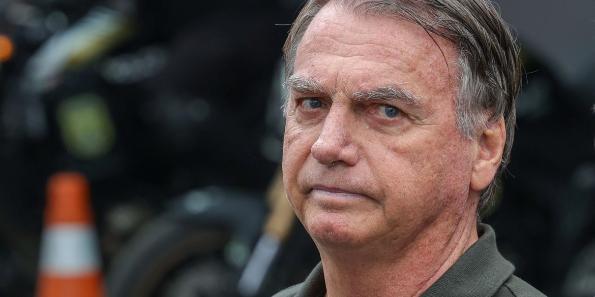 bolsonaro-passa-mal-e-e-levado-para-hospital-em-brasilia bolsonaro-passa-mal-e-e-levado-para-hospital-em-brasilia