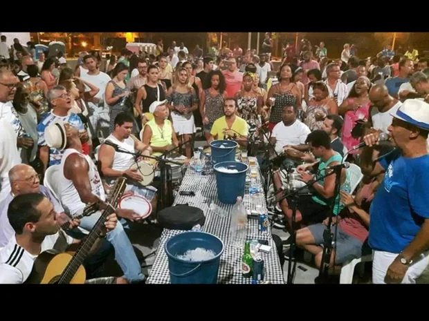 as-festas-e-a-invencao-do-mundo as-festas-e-a-invencao-do-mundo
