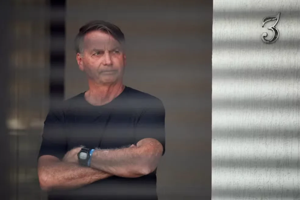 apos-passar-mal,-jair-bolsonaro-passa-a-noite-no-hospital,-em-observacao apos-passar-mal,-jair-bolsonaro-passa-a-noite-no-hospital,-em-observacao