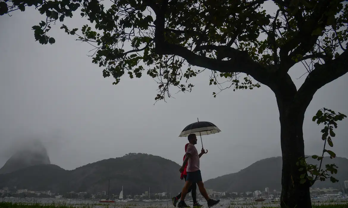 previsao-do-tempo:-quarta-feira-tera-pancadas-de-chuva-e-calor-intenso-no-pais previsao-do-tempo:-quarta-feira-tera-pancadas-de-chuva-e-calor-intenso-no-pais
