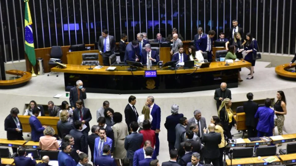 veja-os-deputados-que-votaram-na-pec-da-impunidade veja-os-deputados-que-votaram-na-pec-da-impunidade