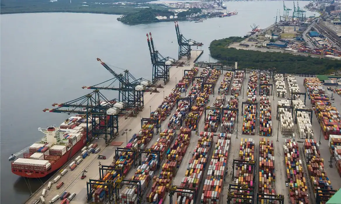exportacoes-de-alimentos-caem-em-agosto-por-causa-de-tarifaco-dos-eua exportacoes-de-alimentos-caem-em-agosto-por-causa-de-tarifaco-dos-eua