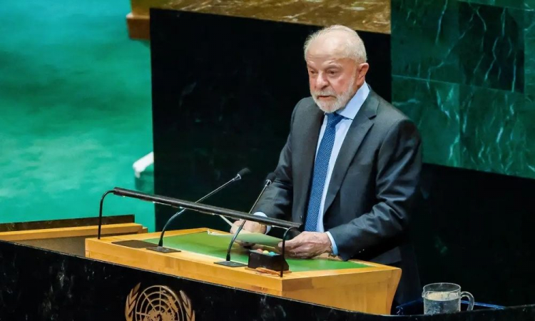 lula-e-trump-devem-conversar-por-telefone-ou-videochamada,-diz-ministro lula-e-trump-devem-conversar-por-telefone-ou-videochamada,-diz-ministro