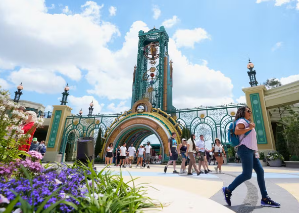 homem-morre-apos-andar-em-montanha-russa-no-novo-parque-da-universal-em-orlando homem-morre-apos-andar-em-montanha-russa-no-novo-parque-da-universal-em-orlando