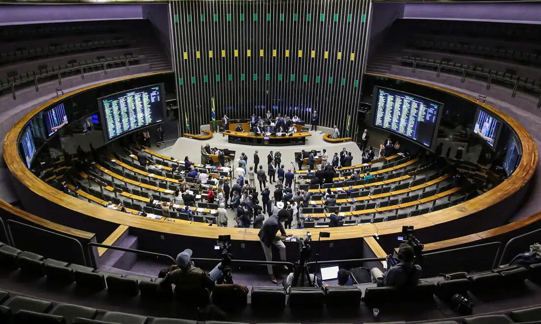 pesquisa-quaest:-83%-das-mencoes-a-pec-da-blindagem-nas-redes-sao-negativas pesquisa-quaest:-83%-das-mencoes-a-pec-da-blindagem-nas-redes-sao-negativas