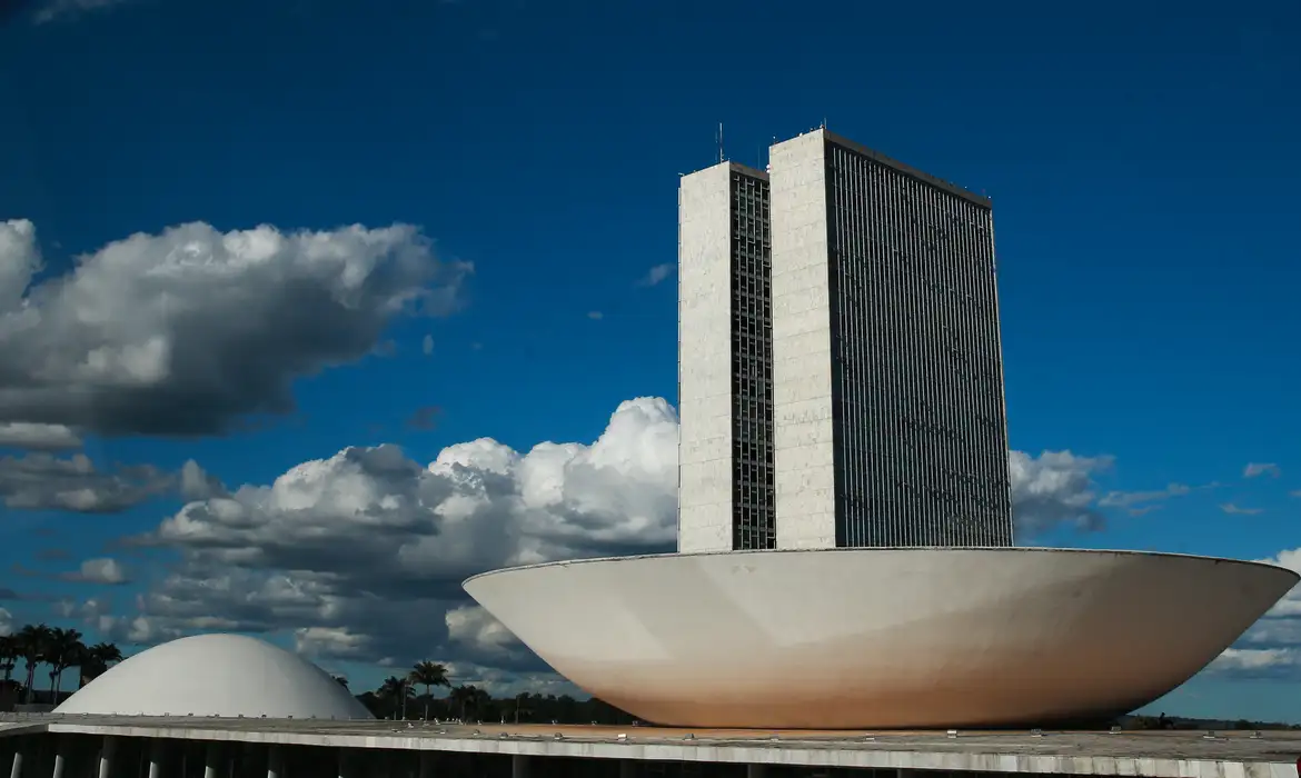governo-se-preocupa-com-emendas-na-isencao-do-ir-e-prepara-terreno-com-pl-da-devastacao governo-se-preocupa-com-emendas-na-isencao-do-ir-e-prepara-terreno-com-pl-da-devastacao
