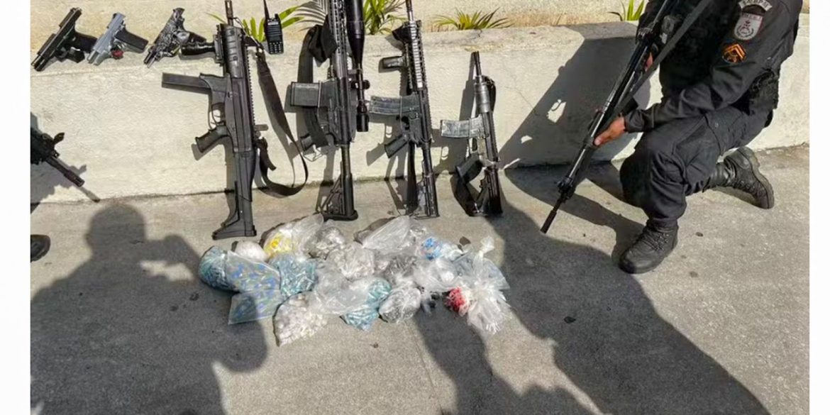 pm-apreendeu-500-fuzis-este-ano-em-acoes-contra-o-crime-organizado pm-apreendeu-500-fuzis-este-ano-em-acoes-contra-o-crime-organizado