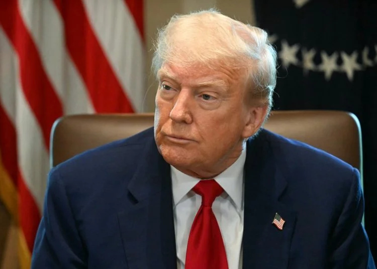 trump-anuncia-tarifas-de-ate-100%-sobre-remedios,-moveis-e-caminhoes-pesados trump-anuncia-tarifas-de-ate-100%-sobre-remedios,-moveis-e-caminhoes-pesados