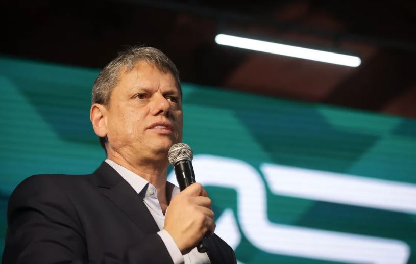 tarcisio-confirma-reeleicao-e-nega-aval-de-bolsonaro-a-presidencia:-“nao-deu-aval-nenhum-e-eu-sou-candidato-a-reeleicao” tarcisio-confirma-reeleicao-e-nega-aval-de-bolsonaro-a-presidencia:-“nao-deu-aval-nenhum-e-eu-sou-candidato-a-reeleicao”