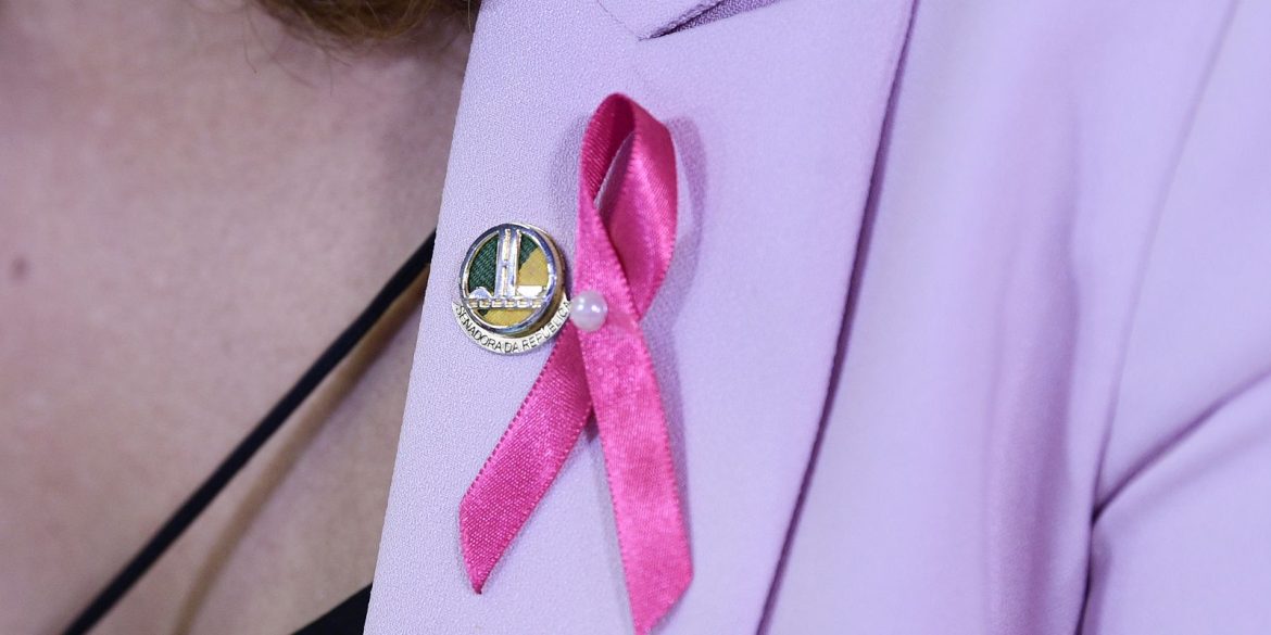 hoje-e-dia-destaca-outubro-rosa,-dia-dos-idosos-e-protecao-aos-animais hoje-e-dia-destaca-outubro-rosa,-dia-dos-idosos-e-protecao-aos-animais