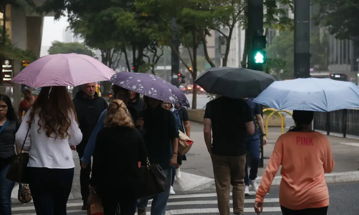 previsao-do-tempo:-semana-comeca-com-temporais-no-sul-e-calor-nas-demais-regioes previsao-do-tempo:-semana-comeca-com-temporais-no-sul-e-calor-nas-demais-regioes