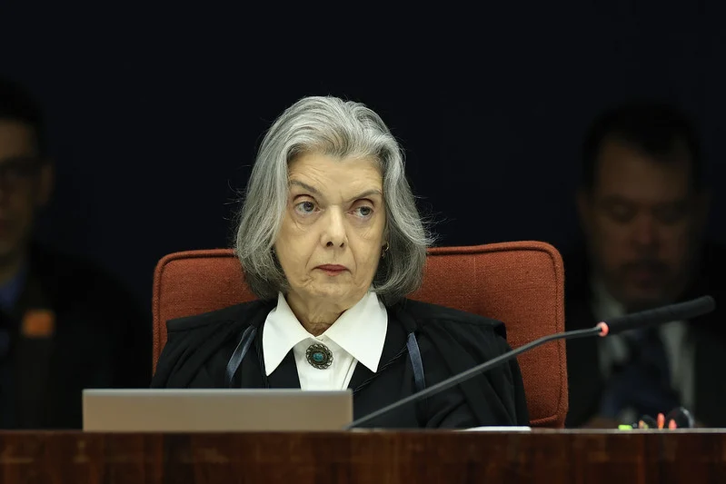 carmen-lucia-diz-que-agressoes-a-democracia-impoem-vigilancia-ininterrupta-de-ministros-do-stf carmen-lucia-diz-que-agressoes-a-democracia-impoem-vigilancia-ininterrupta-de-ministros-do-stf