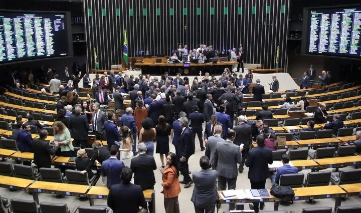 para-aprovar-isencao-do-ir,-oposicao-quer-que-governo-corte-verba-de-educacao-e-saude para-aprovar-isencao-do-ir,-oposicao-quer-que-governo-corte-verba-de-educacao-e-saude