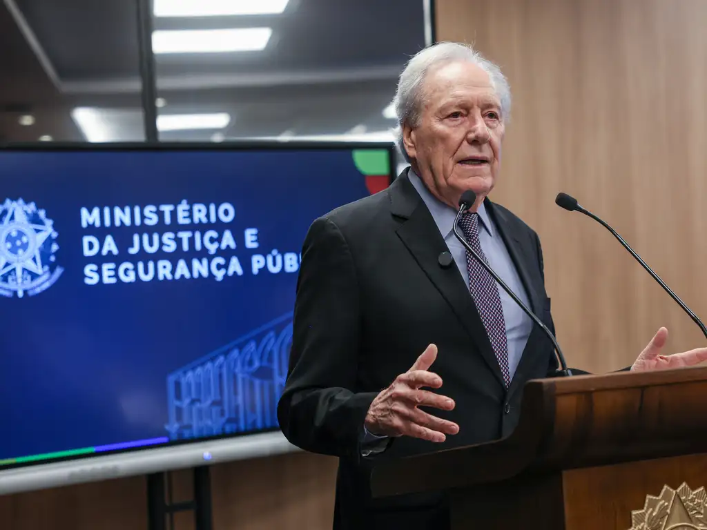 intoxicacao-por-metanol:-pf-vai-investigar-a-origem-da-contaminacao-em-sp intoxicacao-por-metanol:-pf-vai-investigar-a-origem-da-contaminacao-em-sp