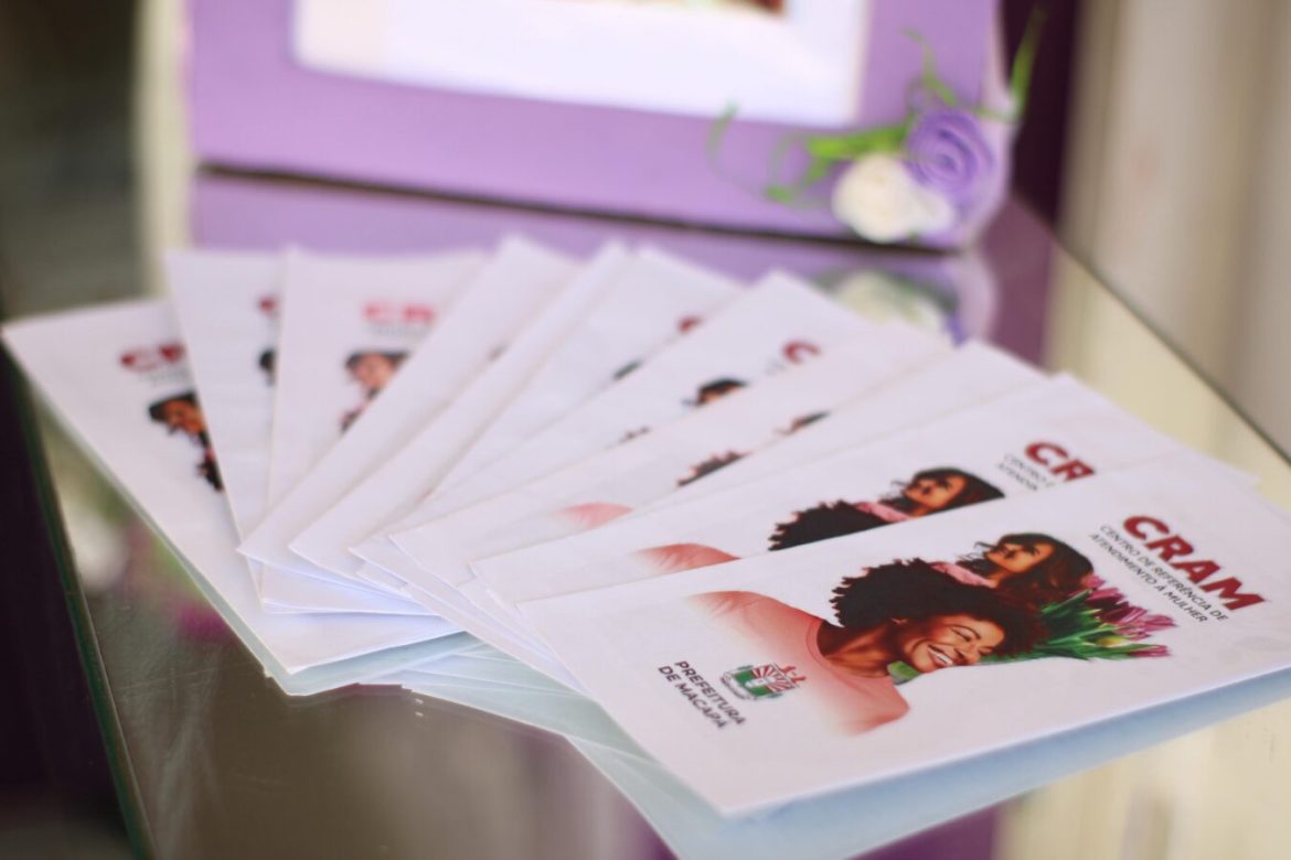 1000573592-1350×900