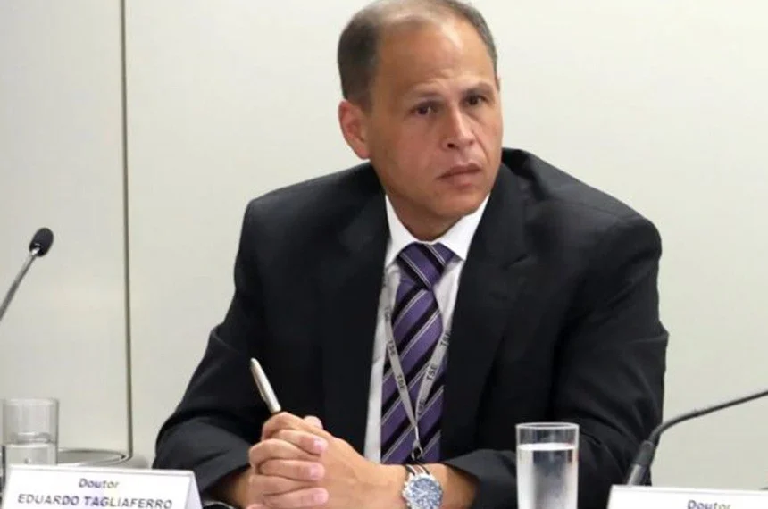 ex-assessor-de-moraes-no-tse-e-detido-na-italia,-diz-defesa ex-assessor-de-moraes-no-tse-e-detido-na-italia,-diz-defesa