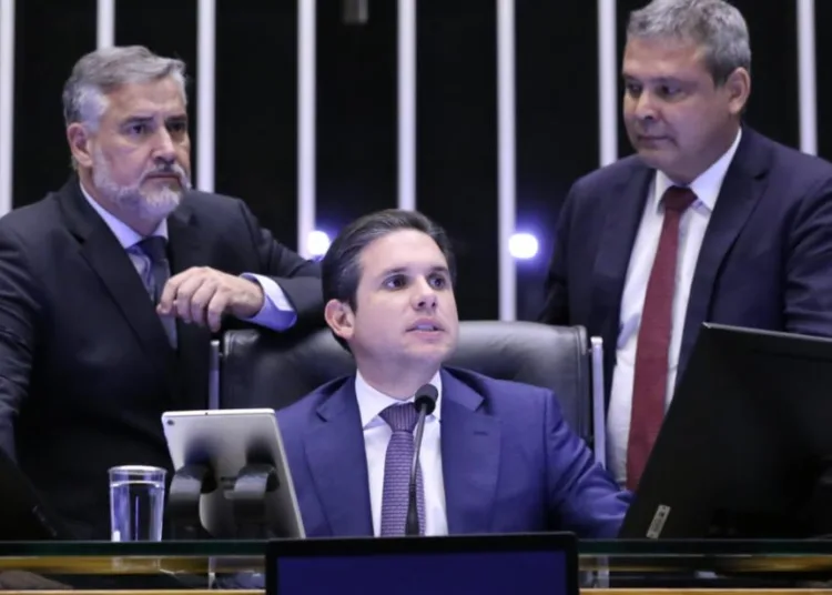 governo-lula-supera-polarizacao-na-camara-e-isencao-de-ir-tem-aprovacao-unanime governo-lula-supera-polarizacao-na-camara-e-isencao-de-ir-tem-aprovacao-unanime