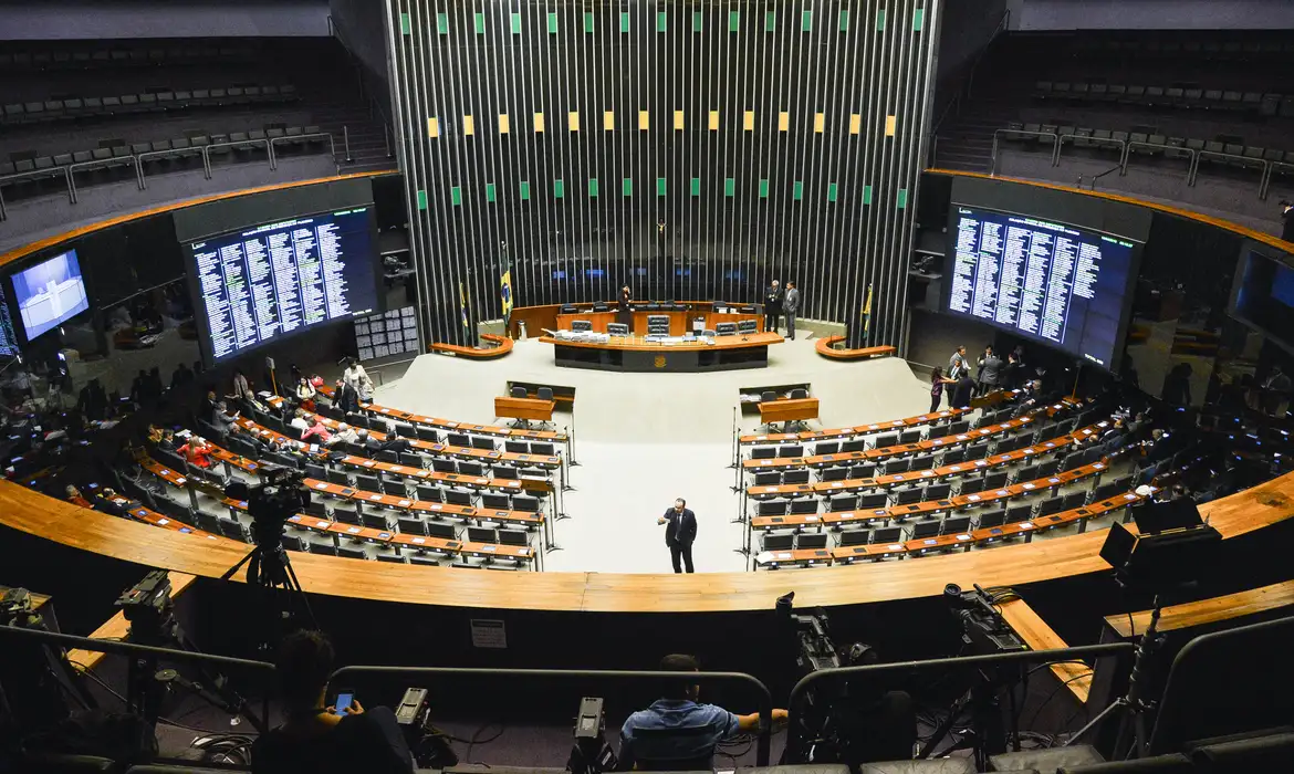 anistia-deve-ficar-fora-da-pauta-na-proxima-semana-e-incerteza-domina-futuro-do-tema anistia-deve-ficar-fora-da-pauta-na-proxima-semana-e-incerteza-domina-futuro-do-tema