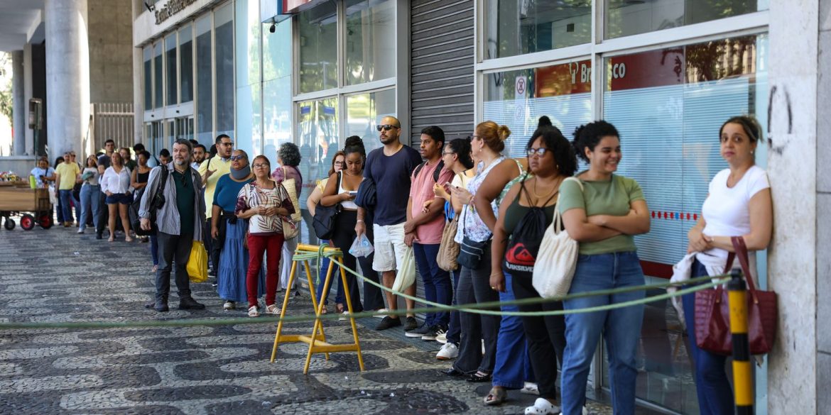 cnu: no-rio,-candidatos-buscam-estabilidade-e vida-melhor-para-filhos cnu: no-rio,-candidatos-buscam-estabilidade-e vida-melhor-para-filhos
