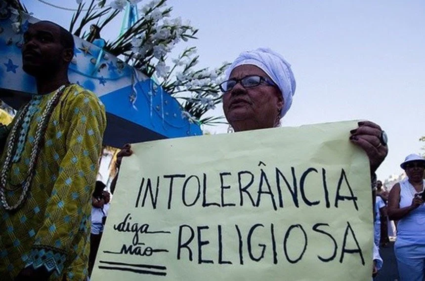escudo-politico-das-contradicoes escudo-politico-das-contradicoes