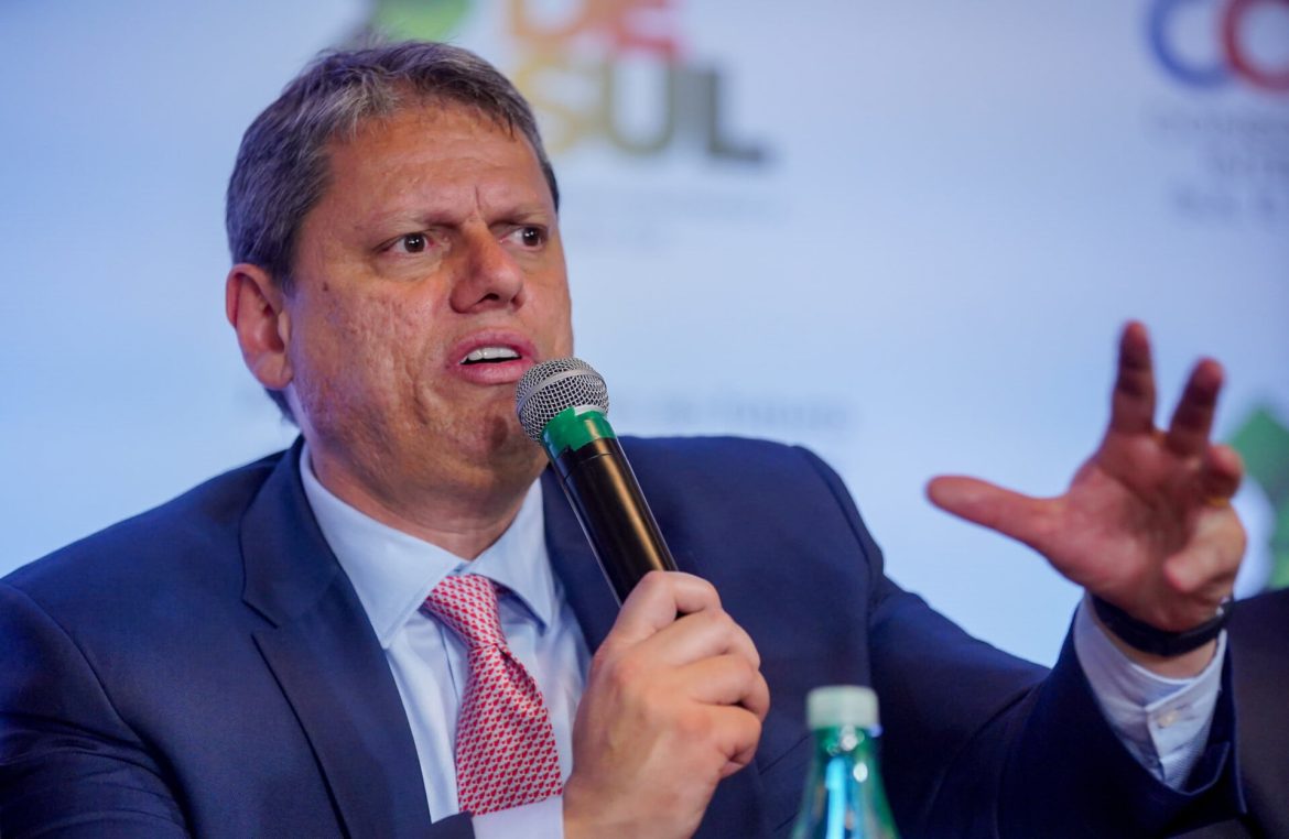 tarcisio-descumpre-acordo-e-nao-paga-a-servidores-da-saude-bonus-com-o-qual-privilegia-pms tarcisio-descumpre-acordo-e-nao-paga-a-servidores-da-saude-bonus-com-o-qual-privilegia-pms