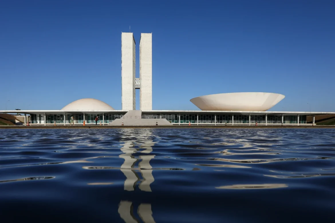 anistia-volta-a-sair-da-pauta-enquanto-mp-do-iof-preocupa-governo  anistia-volta-a-sair-da-pauta-enquanto-mp-do-iof-preocupa-governo