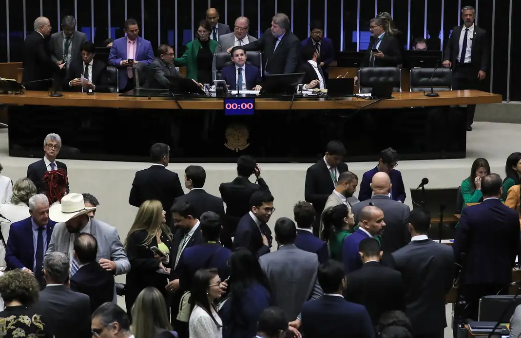 governo-estuda-novas-acoes-para-compensar-derrota-na-camara-sobre-impostos governo-estuda-novas-acoes-para-compensar-derrota-na-camara-sobre-impostos