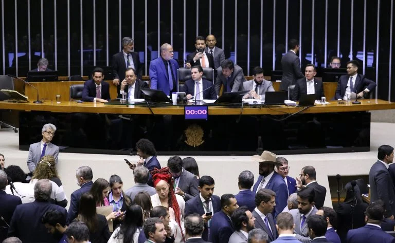 mp-do-iof:-governo-lula-avalia-plano-alternativo-para-cobrir-rombo-apos-derrota mp-do-iof:-governo-lula-avalia-plano-alternativo-para-cobrir-rombo-apos-derrota
