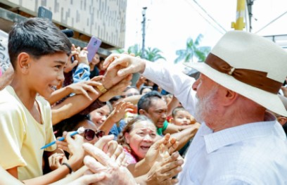 lula-volta-a-dizer-que-pode-ser-candidato-a-reeleicao-em-2026:-‘vai-ser-dificil-nos-derrotar’ lula-volta-a-dizer-que-pode-ser-candidato-a-reeleicao-em-2026:-‘vai-ser-dificil-nos-derrotar’