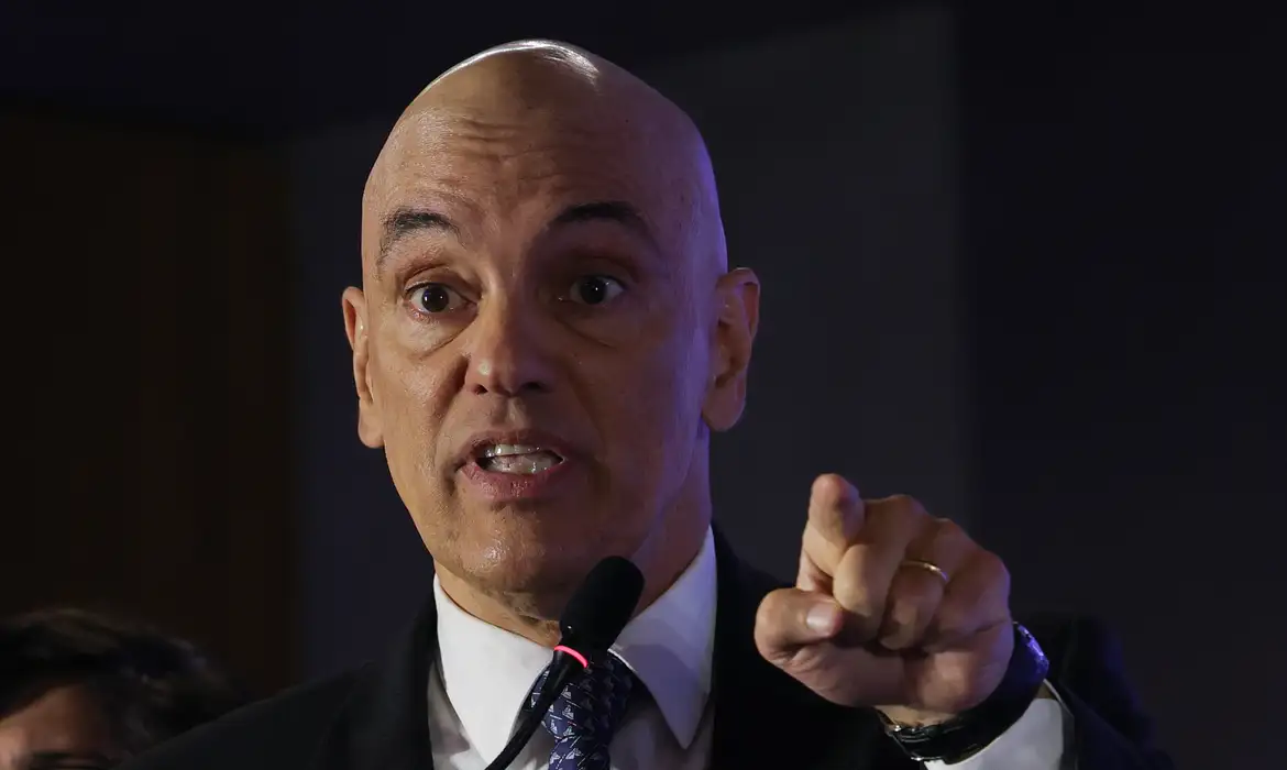 moraes-suspende-decisao-que-destituiu-defesa-de-reu-da-trama-golpista moraes-suspende-decisao-que-destituiu-defesa-de-reu-da-trama-golpista
