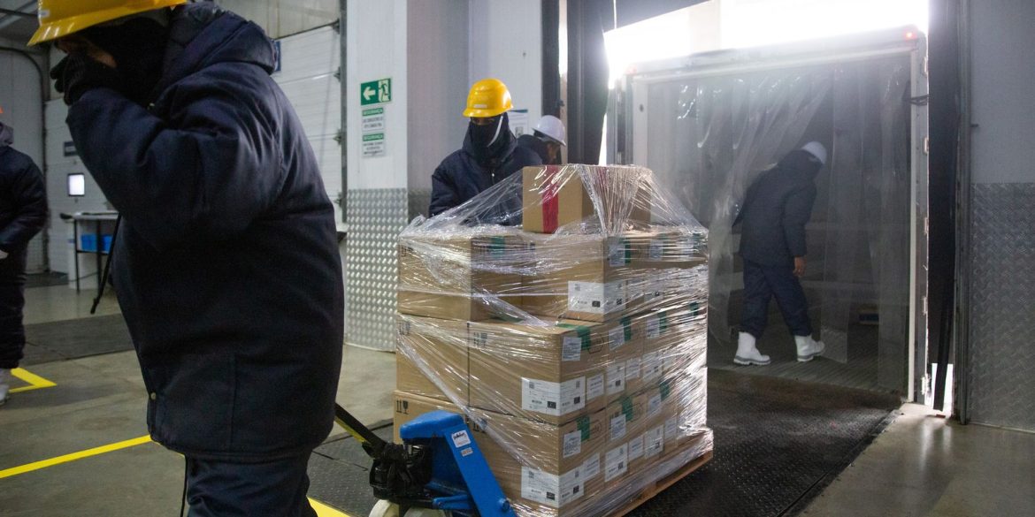 brasil-recebe-lote-de-medicamento-para-tratar-cancer-de-mama-no-sus brasil-recebe-lote-de-medicamento-para-tratar-cancer-de-mama-no-sus