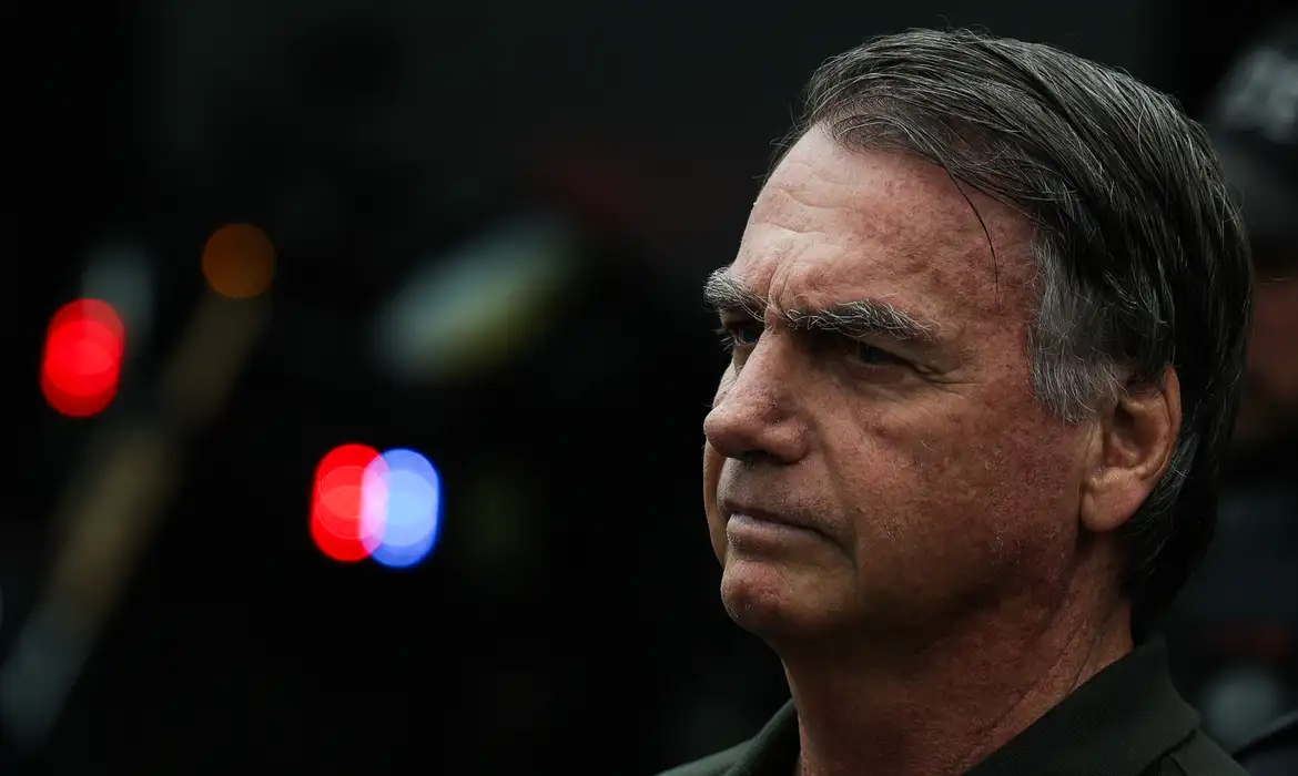moraes-autoriza-visita-de-medica-apos-defesa-de-bolsonaro-alegar-agravamento-de-solucos moraes-autoriza-visita-de-medica-apos-defesa-de-bolsonaro-alegar-agravamento-de-solucos
