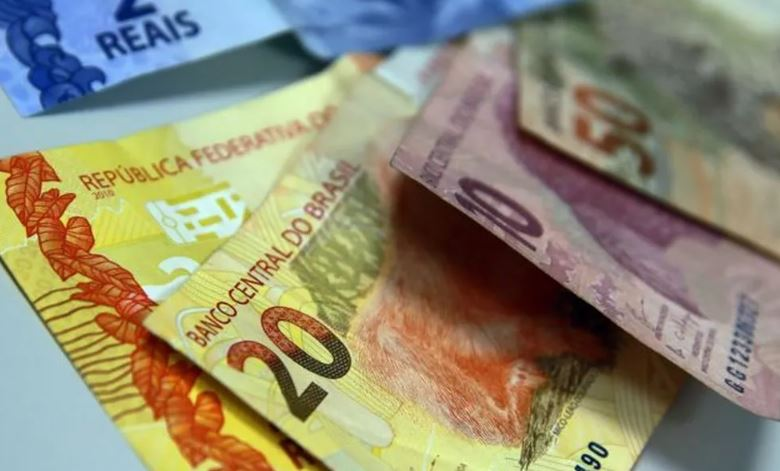 direita-governa-9-dos-10-estados-que-pagam-os-melhores-salarios direita-governa-9-dos-10-estados-que-pagam-os-melhores-salarios