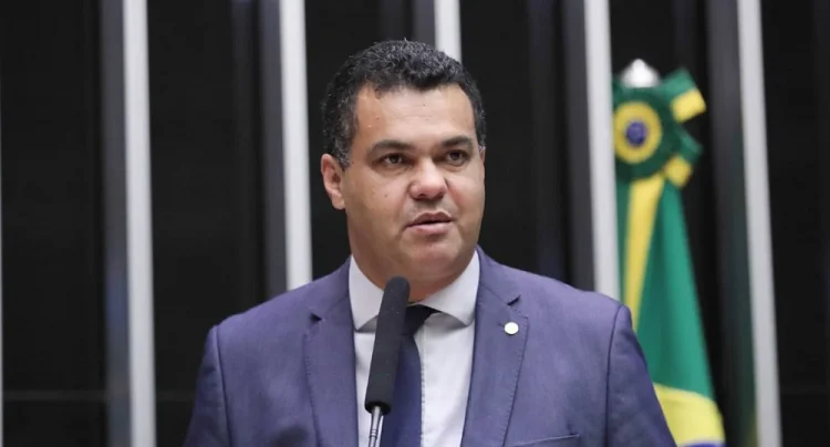 pf-deflagra-nova-fase-de-operacao-sobre-desvios-em-emendas-e-apreende-celular-de-deputado pf-deflagra-nova-fase-de-operacao-sobre-desvios-em-emendas-e-apreende-celular-de-deputado