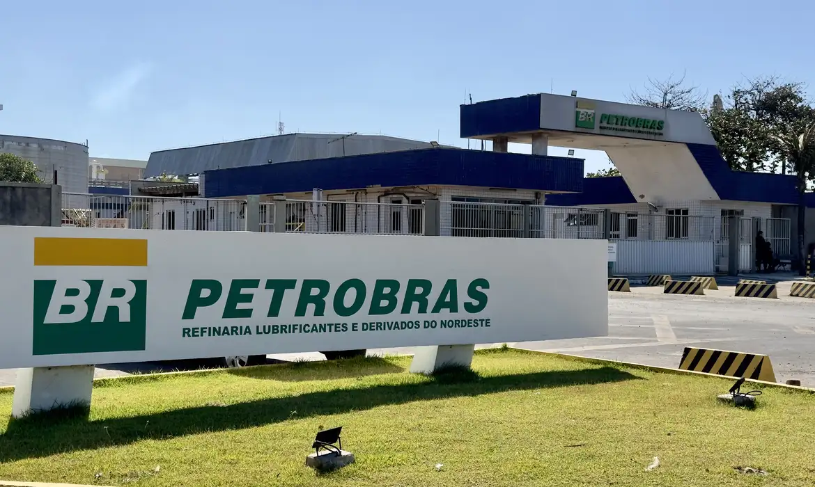 ibama-ve-pendencias-em-plano-da-petrobras-para-foz-do-amazonas-e-pede-nova-reuniao ibama-ve-pendencias-em-plano-da-petrobras-para-foz-do-amazonas-e-pede-nova-reuniao