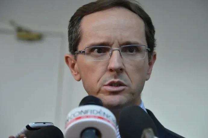 zema-nomeia-ex-promotor-advogado-de-mineradoras-para-chefiar-orgao-ambiental zema-nomeia-ex-promotor-advogado-de-mineradoras-para-chefiar-orgao-ambiental