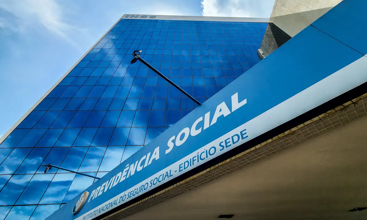 inss-suspende-programa-de-bonus-a-servidores;-fila-para-beneficios-pode-aumentar inss-suspende-programa-de-bonus-a-servidores;-fila-para-beneficios-pode-aumentar