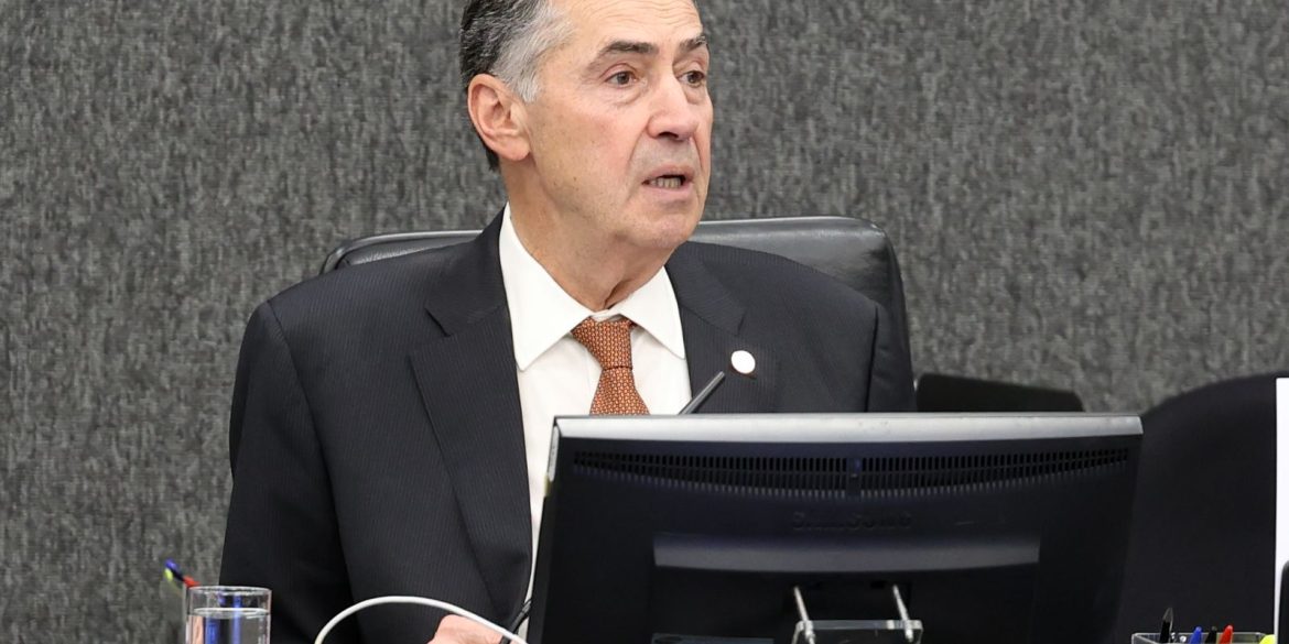 aposentadoria-de-barroso-e-publicada-no-diario-oficial aposentadoria-de-barroso-e-publicada-no-diario-oficial